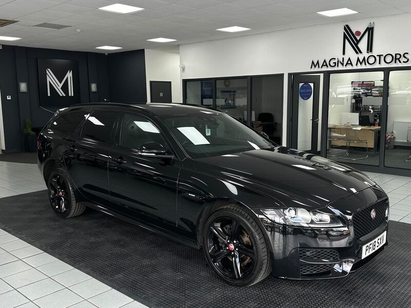 Used JAGUAR XF 2018 Black in Warrington, Cheshire | Magna Motor Group
