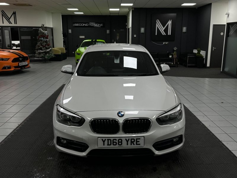BMW 1 SERIES
