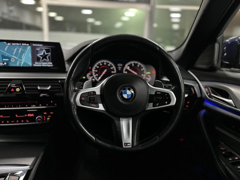 BMW 5 SERIES