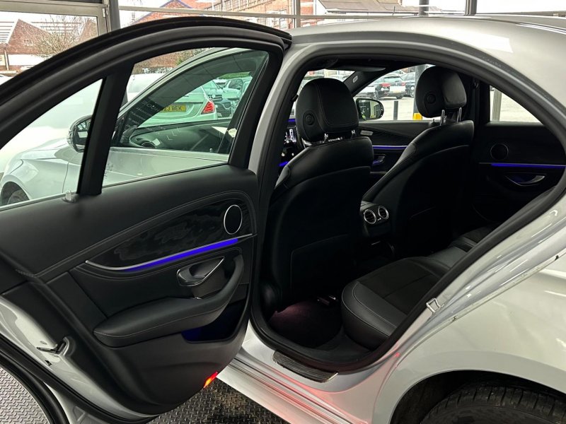 MERCEDES-BENZ E CLASS