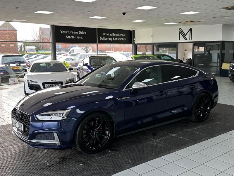 AUDI S5