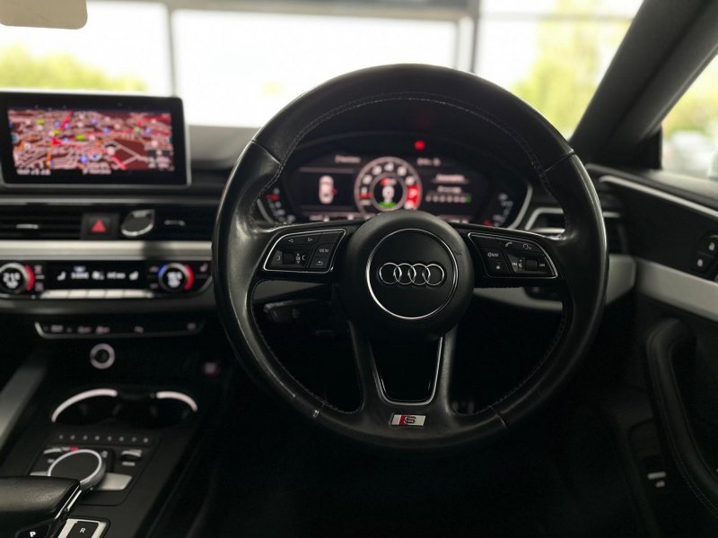 AUDI S5