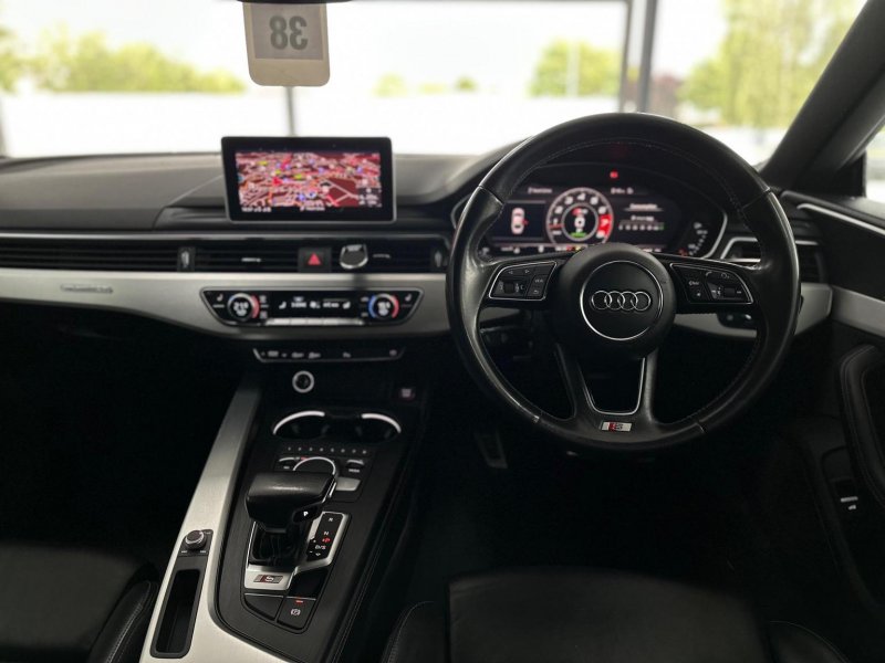 AUDI S5