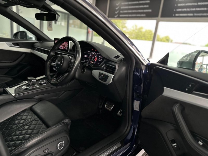 AUDI S5