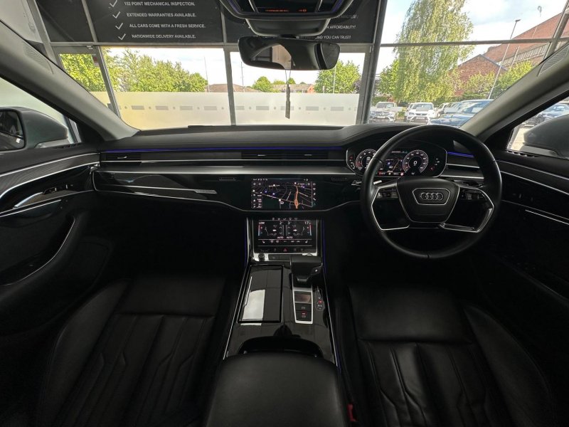 AUDI A8