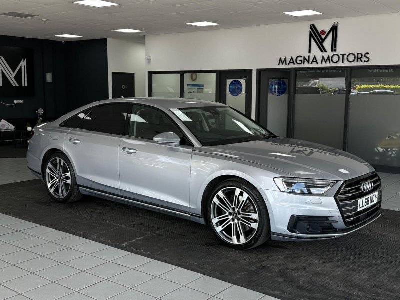 AUDI A8