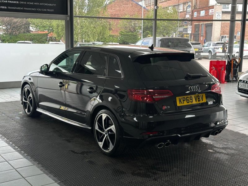 AUDI S3