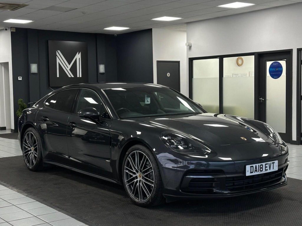 2018 Porsche Panamera